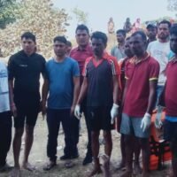 सूरजपुर एसडीआरएफ एवं बाढ़ आपदा टीम के रेस्क्यू ऑपरेशन के द्वारा राजापुर निवासी जय सिह के मृतक शरीर को देवीपुर महामाया मंदिर डेम से निकाला गया बाहर।