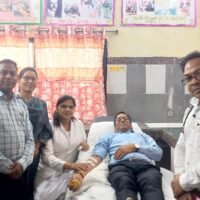 जिला चिकित्सालय सूरजपुर में ‘‘रक्तदान महादान‘‘ शिविर का किया गया आयोजन…..